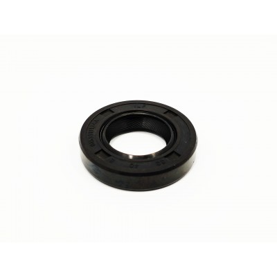 Gearbox input shaft oil seal