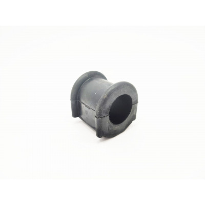 Front stabilizer bushing