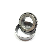 Output shaft bearing front gearbox